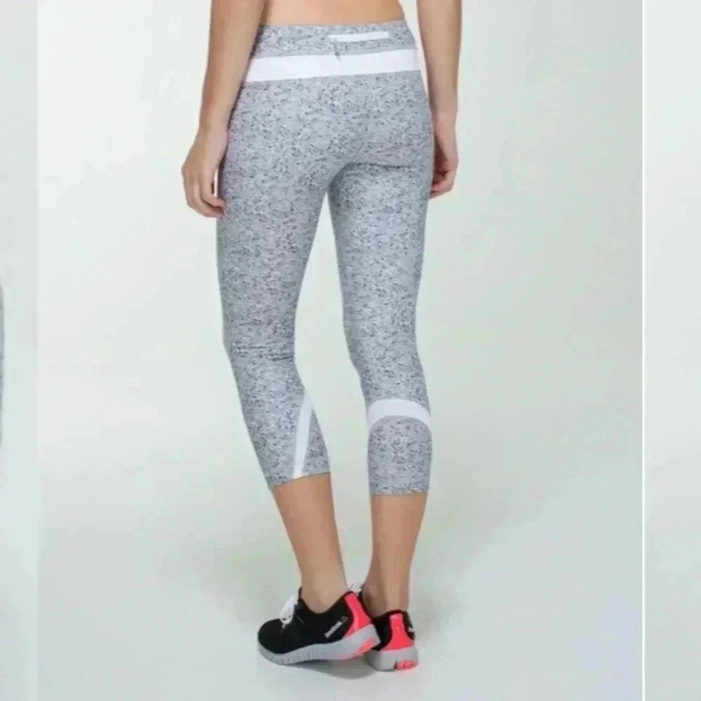 Lululemon run inspire crop 11